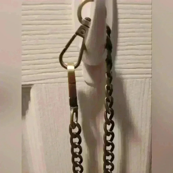 47" Chain in choice of Silver or Gun metal - Picture 3 of 6